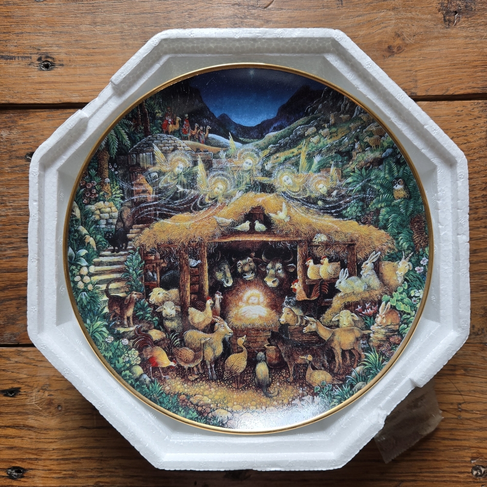 Nativity Franklin Mint Plate Scene Decorative - Multicolor